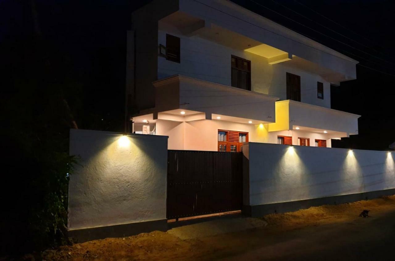 Guesthouse Bodensee Хіккадува Екстер'єр фото