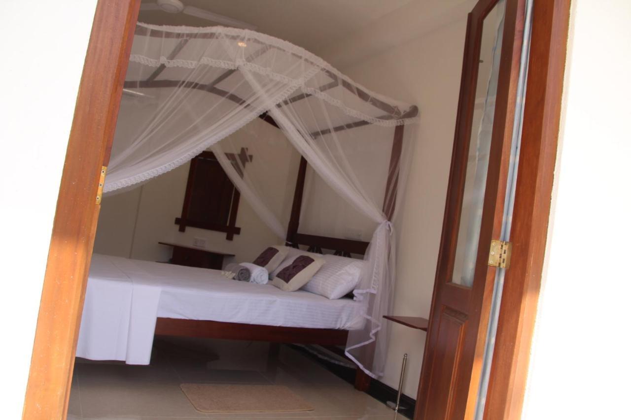 Guesthouse Bodensee Хіккадува Екстер'єр фото